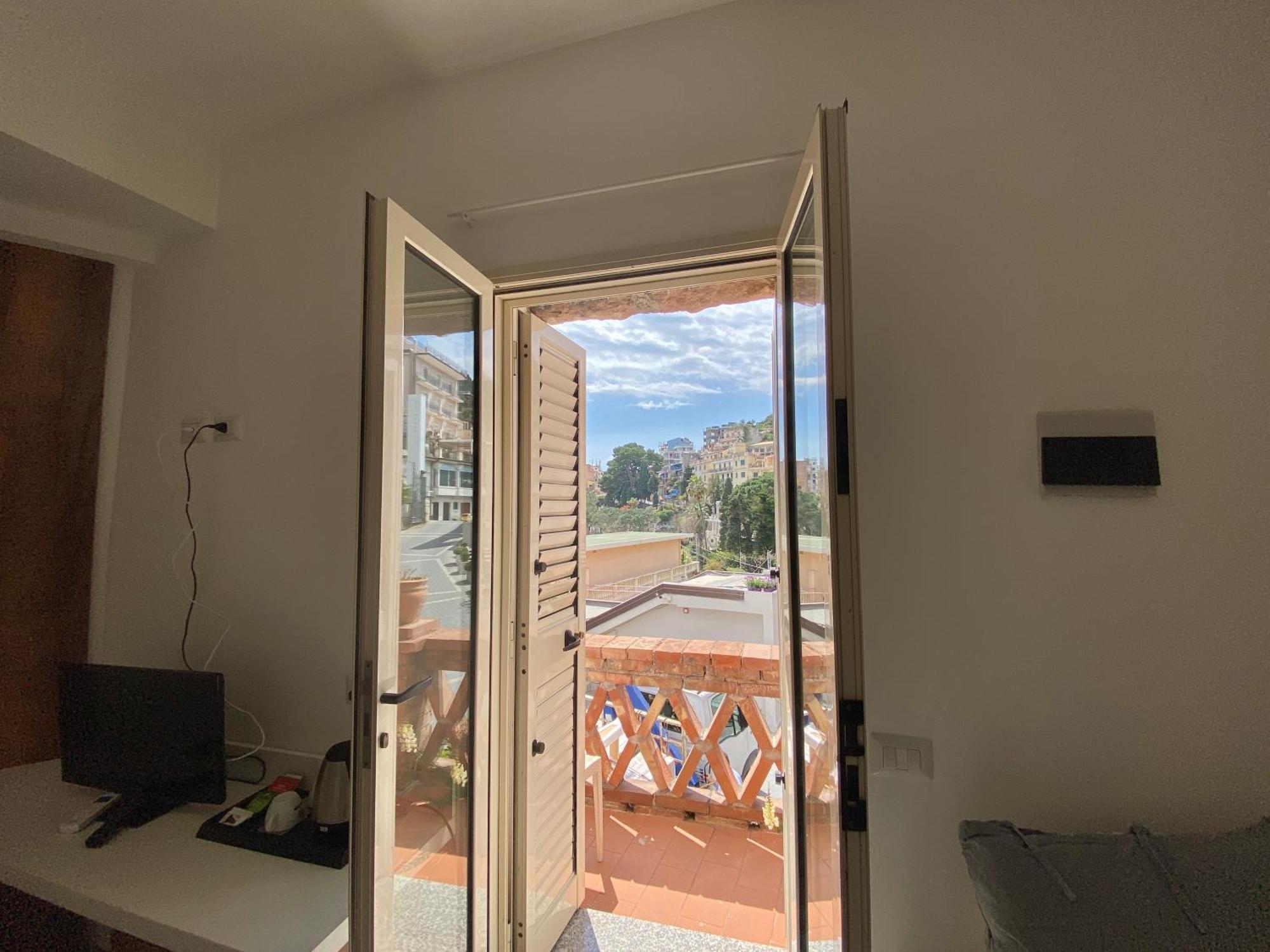 Hotel Villino Gallodoro Taormina Exterior photo